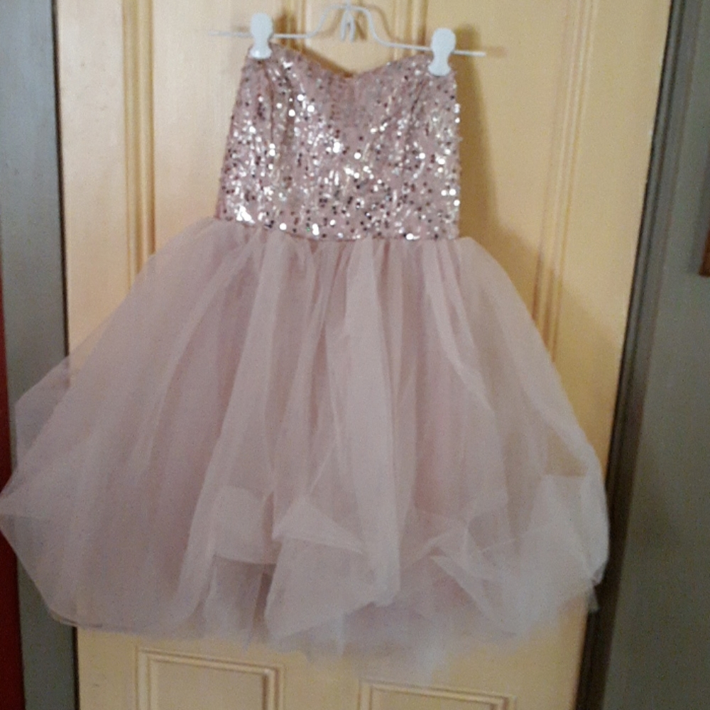 woman's size 3 party dress